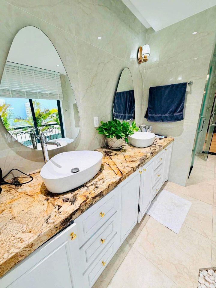 BIỆT THỰ BÌNH LỢI 185M² (10×18.5) - HỒ BƠI - HẦM ĐỂ 2 Ô TÔ - THANG MÁY NHẬT BẢN