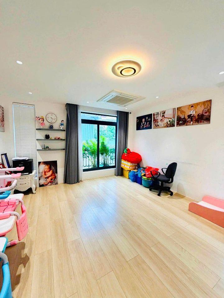 BIỆT THỰ BÌNH LỢI 185M² (10×18.5) - HỒ BƠI - HẦM ĐỂ 2 Ô TÔ - THANG MÁY NHẬT BẢN