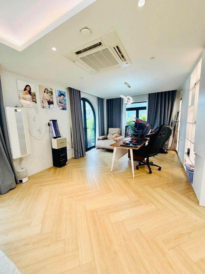BIỆT THỰ BÌNH LỢI 185M² (10×18.5) - HỒ BƠI - HẦM ĐỂ 2 Ô TÔ - THANG MÁY NHẬT BẢN
