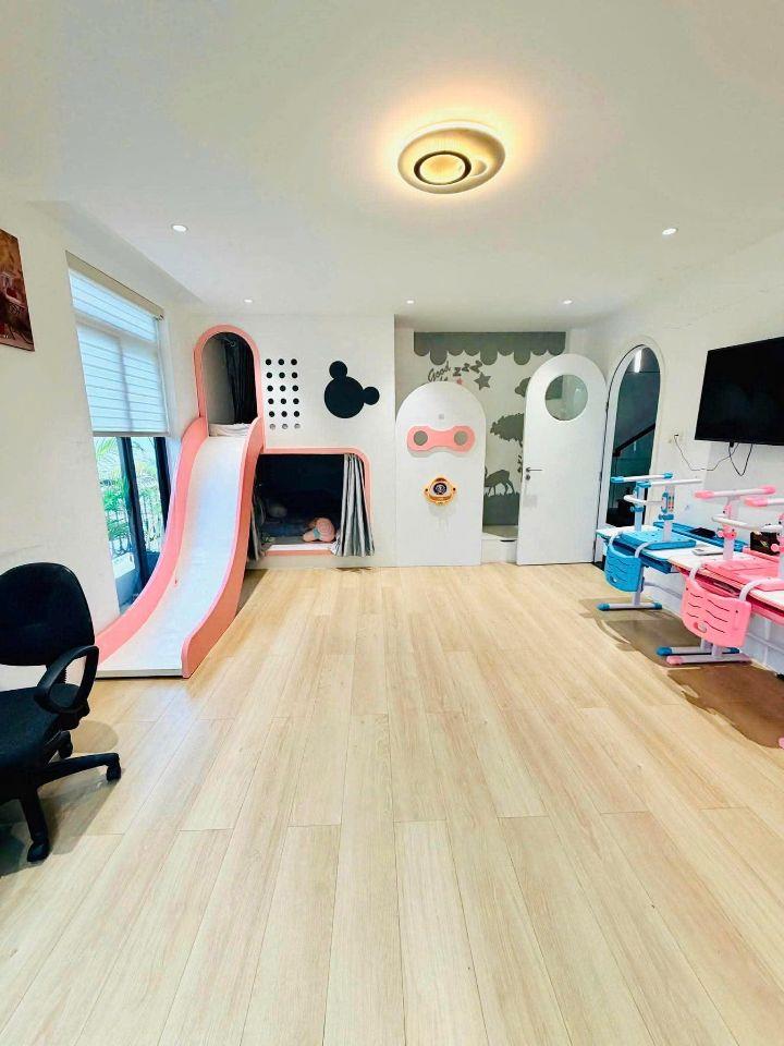 BIỆT THỰ BÌNH LỢI 185M² (10×18.5) - HỒ BƠI - HẦM ĐỂ 2 Ô TÔ - THANG MÁY NHẬT BẢN