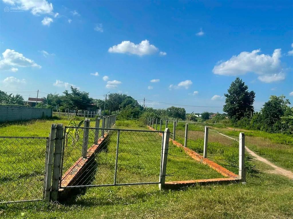Kẹt tiền chủ hạ giá để bán nhanh lô đất thổ cư 140m2 giá 680tr củ chi  shr  cách chợ 500m