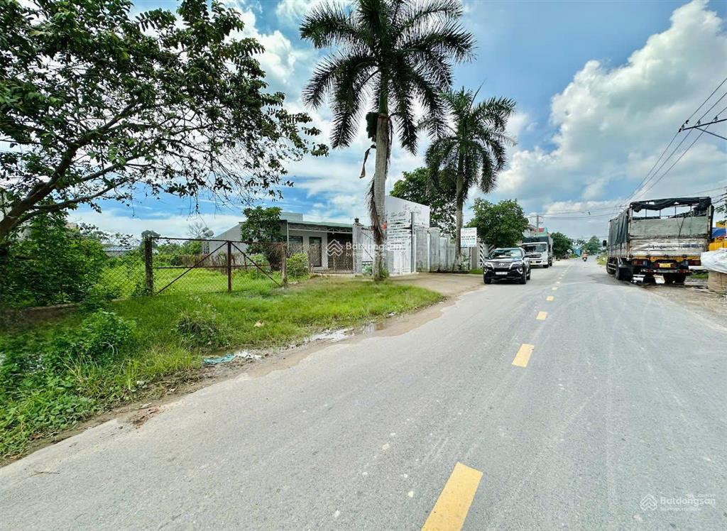 Đất nhà vườn thổ cư nghỉ dưỡng 1200m2, 120m2 thổ cư nằm ngay trung tâm thị trấn gò dầu  tây ninh