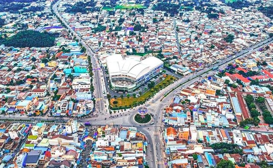 Đất nhà vườn thổ cư nghỉ dưỡng 1200m2, 120m2 thổ cư nằm ngay trung tâm thị trấn gò dầu  tây ninh