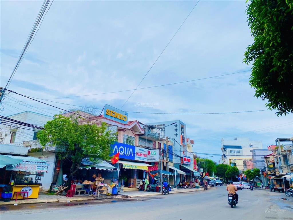 Chính chủ rao bán lô đất thổ 120m2 giá 700 triệu đường xuyên á, ngay chợ trảng bảng