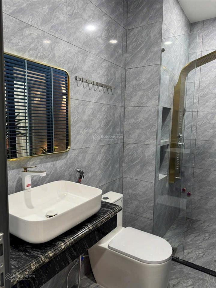 Nhà mới đẹp kdt lê hồng phong 2 dt 100m2 hướng đông có thang máy nội thất tốt vào ở ngay