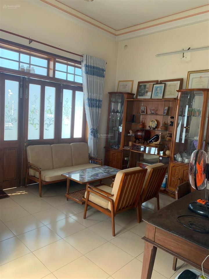 Nhà mặt tiền đường 23/10 nha trang 3 tầng, 6pn, ngang 10m vừa ở vừa kinh doanh dt 258m2 góc 2mt