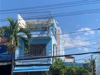 Nhà mặt tiền đường 23/10 nha trang 3 tầng 6pn ngang 10m vừa ở vừa kinh doanh dt 258m2 góc 2mt