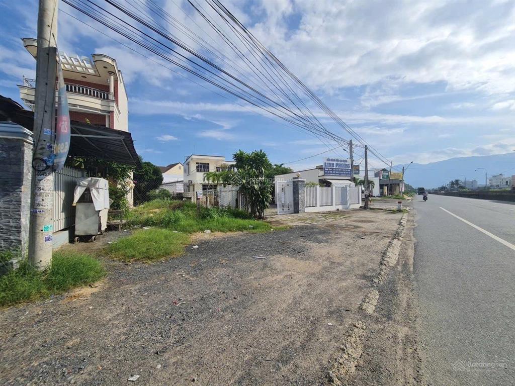 Đất mặt tiền quốc lộ 1a ngay ngã ba ninh hoà có thổ cư, 2 mt trước sau 265.7m2 giá 3tỷ2