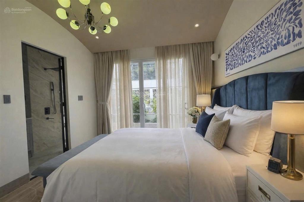 Nhà mới đẹp có hồ bơi, thang máy, nội thất xịn dt 100m2 kdt hà quang 2 có dòng tiền 50tr/tháng