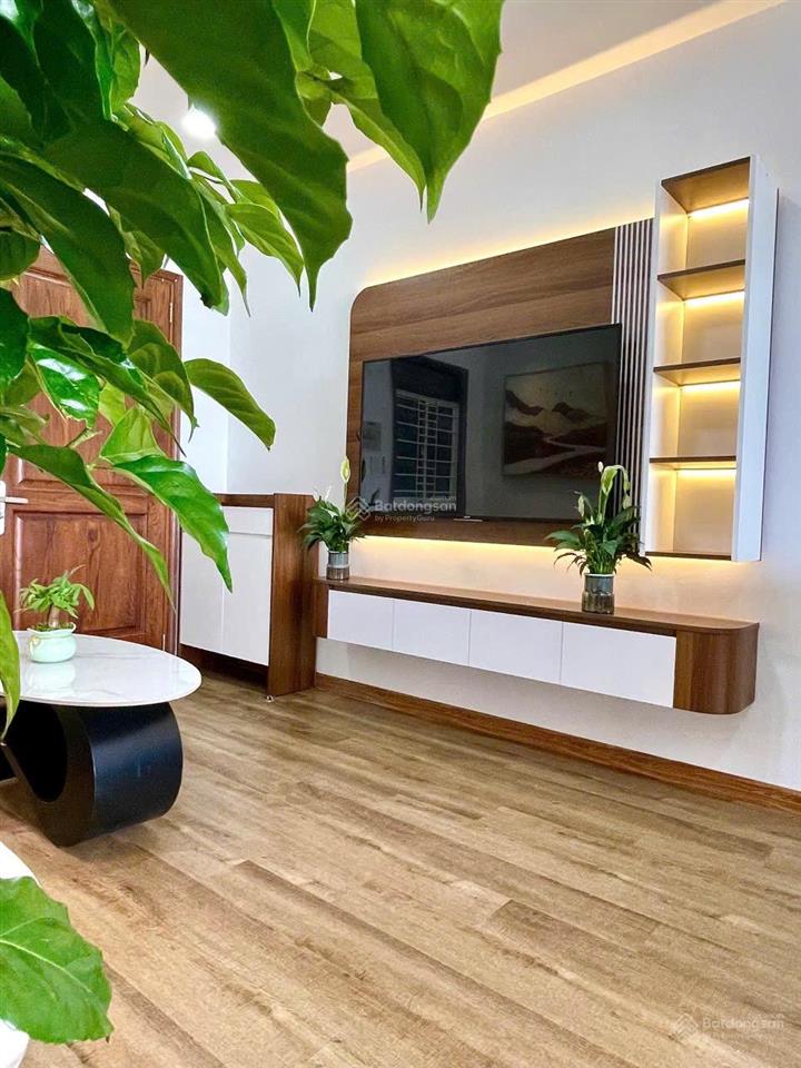 Căn hộ ct7 vdt 62m2 2pn nội thất mới tinh tầng cao thoáng mát vào ở ngay