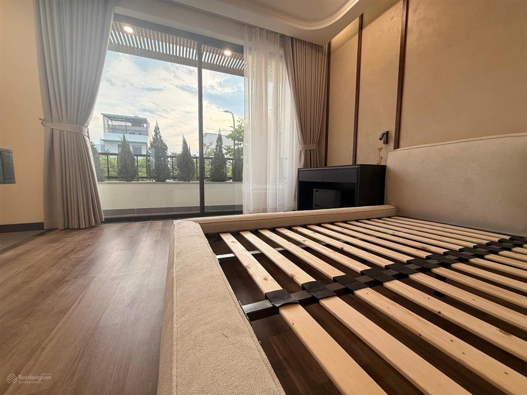 Nhà mới đẹp kdt mỹ gia nha trang dt 130m2 6pn 6wc vừa ở vừa làm văn phòng thiết kế hiện đại