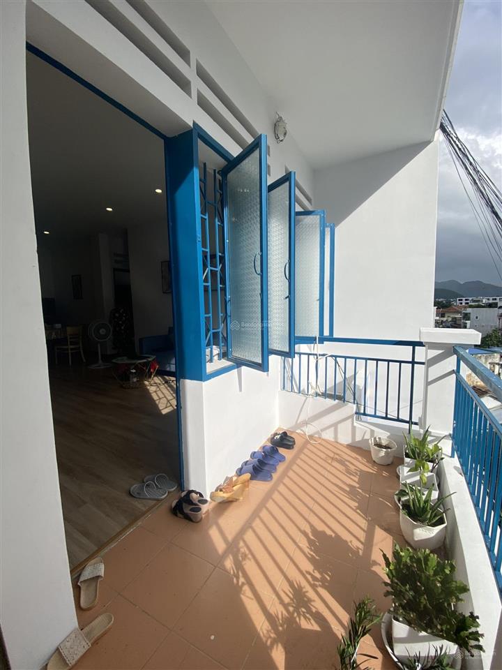 Căn hộ chợ đầm đường hàng cá, nha trang, dt 85m2 2pn 2wc gần biển giá 2tỷ8