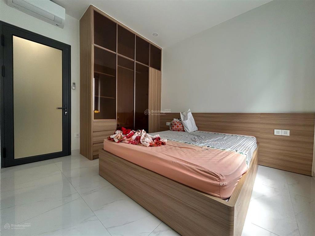 Cần bán gấp hạ 500tr nhà gần hồ bơi kdt capella nha trang đường 18m hướng tb