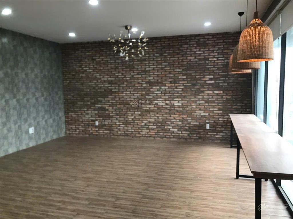 1000 m2  cho thuê văn phòng, có kho ....trường học, phòng khám