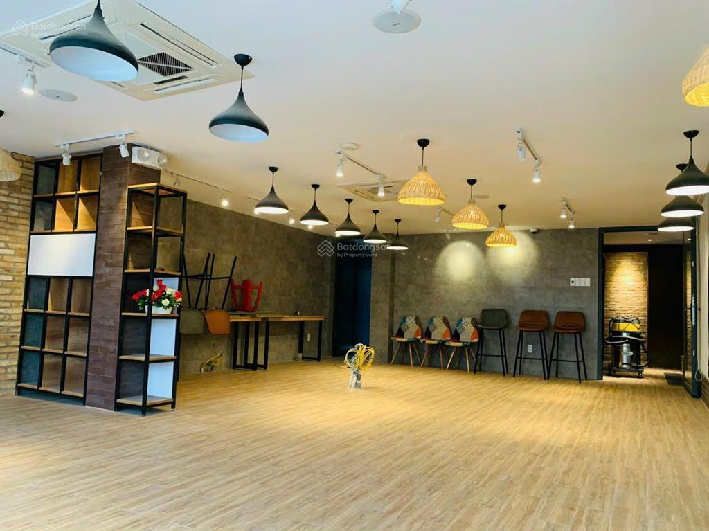 1000 m2  cho thuê văn phòng, có kho ....trường học, phòng khám