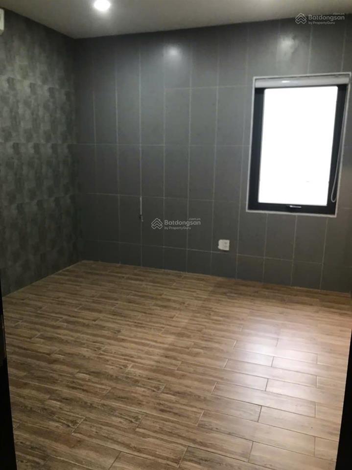 1000 m2  cho thuê văn phòng, có kho ....trường học, phòng khám