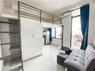 Phòng gác ban công full nt 6,8tr  thang máy, máy giặt, bảo vệ 24/24 ngay trần quý cáp bình thạnh