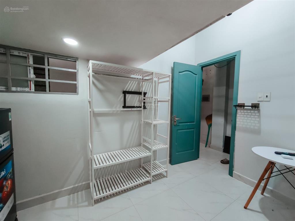 Phòng gác 4,5tr full nt có thang máy, máy giặt, ngay gần bx miền đông và ung văn khiêm