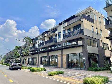 Cần bán shophouse 102m2 trục 36m tại waterpoint, bến lức, long an, giá 7,5 tỷ,  ngay 0902 938 ***