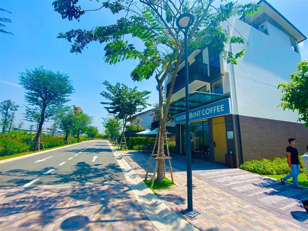 Cần bán shophouse 102m2 trục 36m tại waterpoint, bến lức, long an, giá 7,5 tỷ,  ngay 0902 938 ***