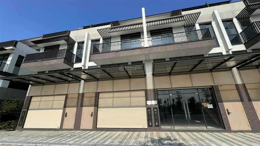 Cần bán shophouse 102m2 trục 36m tại waterpoint, bến lức, long an, giá 7,5 tỷ,  ngay 0902 938 ***