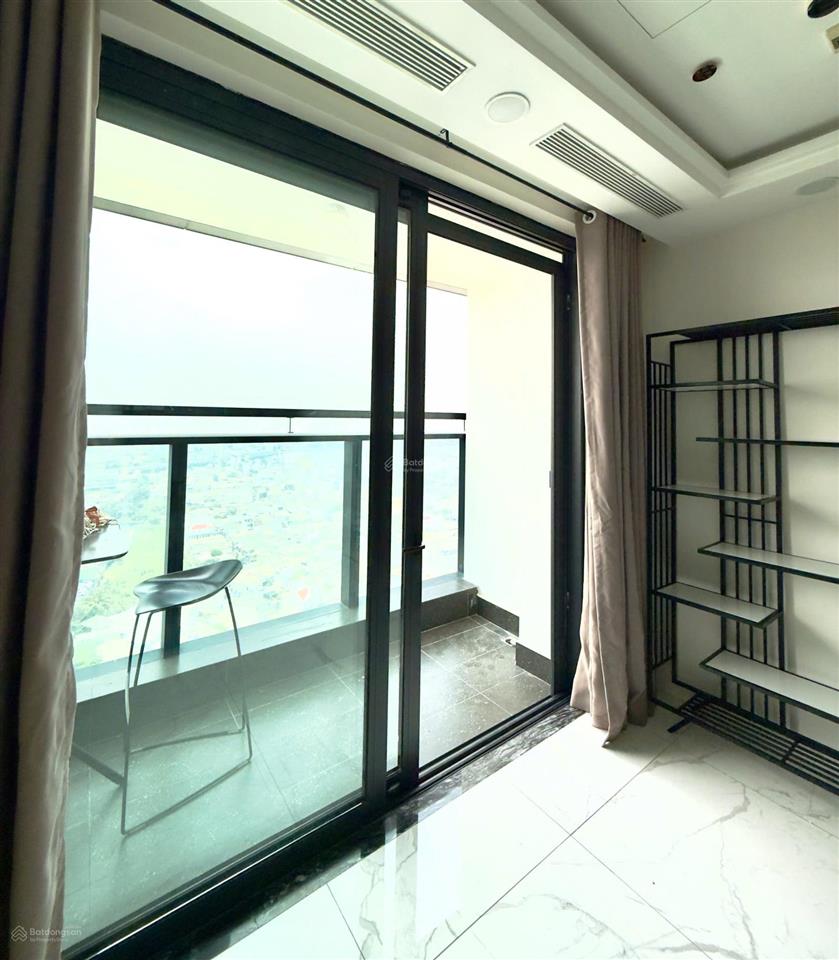Cho thuê sunshine sky city sài gòn 2pn 72m2, 16tr/th, nhà mới decor, view quận 1, cách secc 300m