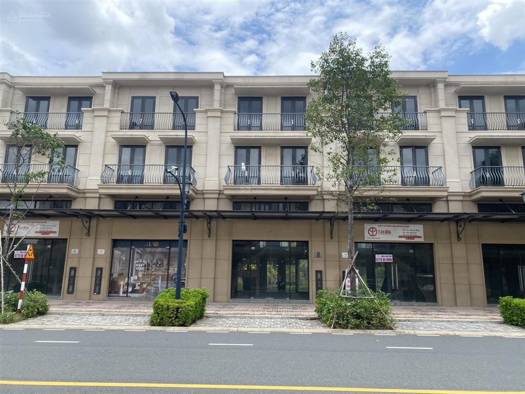 Shophouse tân cổ điển 6x17m view kênh đào giá chỉ 6,5 tỷ  kđt waterpoint long an   0906 499 ***