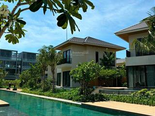 Kẹt ngân hàng lỗ 10 tỷ bán gấp biệt thự biển bể bơi riêng  full nội thất cho thuê luôn 200 triệu