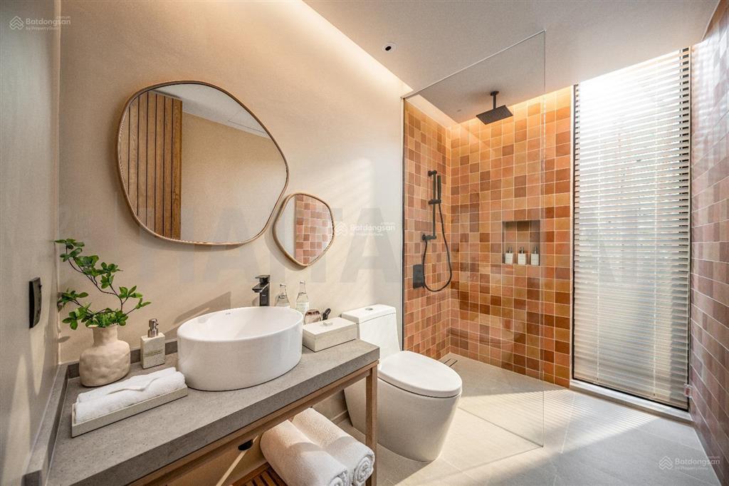 Kẹt ngân hàng lỗ 10 tỷ bán gấp biệt thự biển bể bơi riêng  full nội thất cho thuê luôn 200 triệu