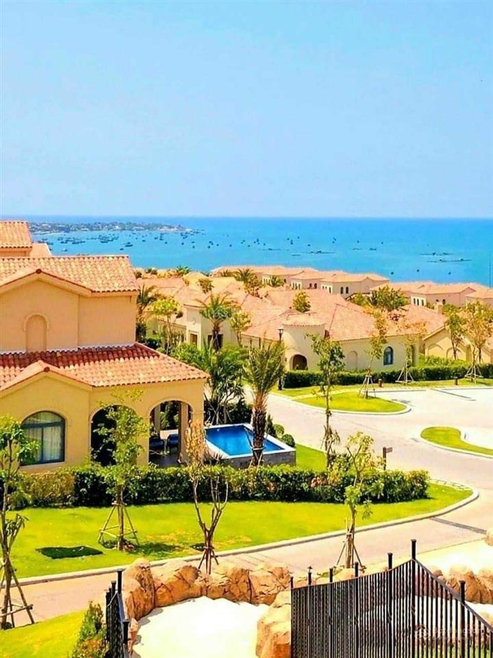 Cần bán cắt lỗ căn biệt thự biển centara mũi né, ocean view