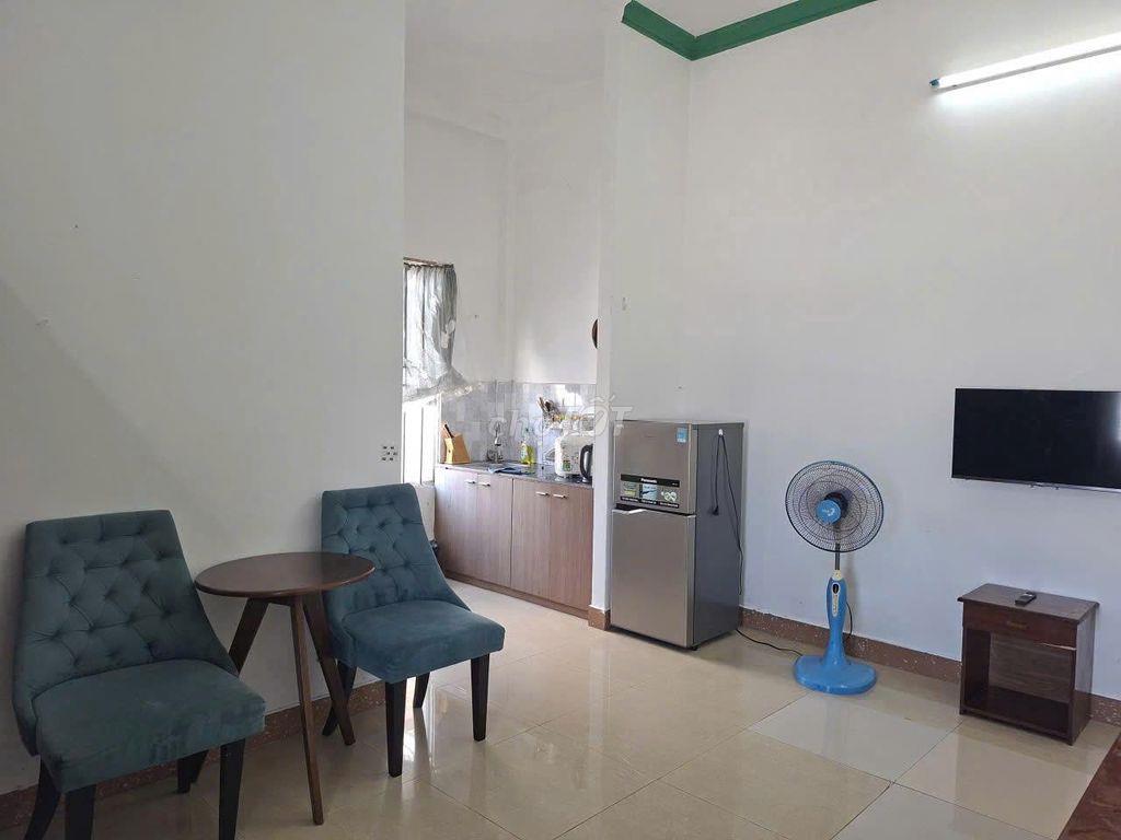 HOT ! Còn 1 Căn hộ mới đẹp giá rẻ ngay số 8 Bà Huyện Thanh Quan