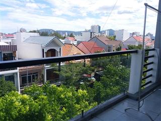 HOT ! Chỉ còn 1 Căn hộ ban công 45m2 đẹp rẻ ở 8 Bà Huyện Thanh Quan