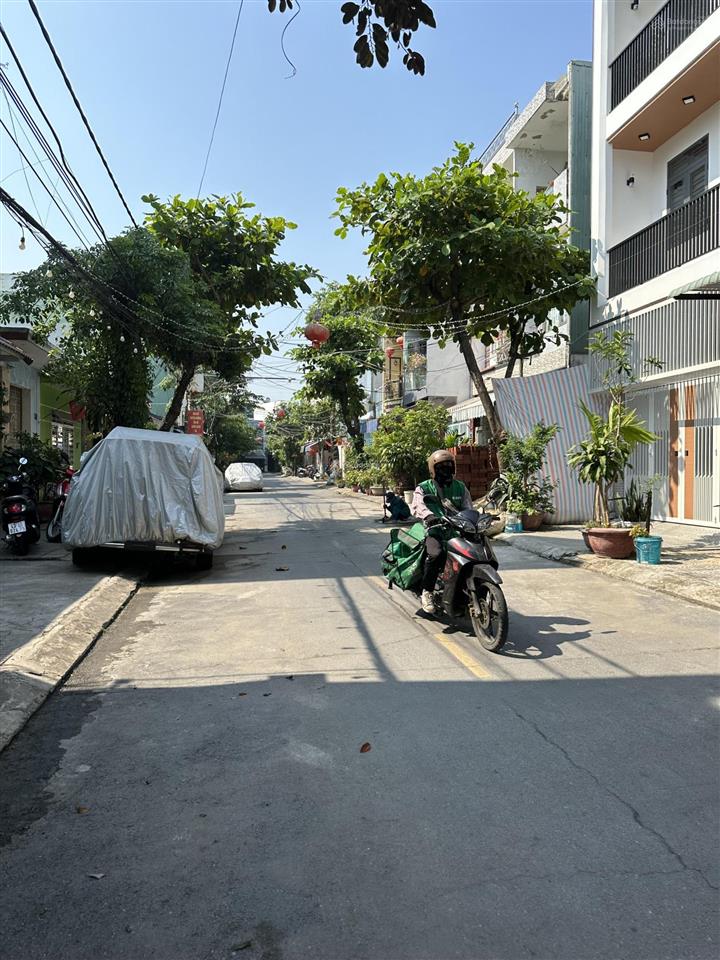 Bán nhà đường chu mạnh trinh gần đh ngoại ngữ. tuyết