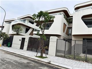 Bán biệt thự sau lưng thăng long  hải châu , dt 230m2 ngang 10m