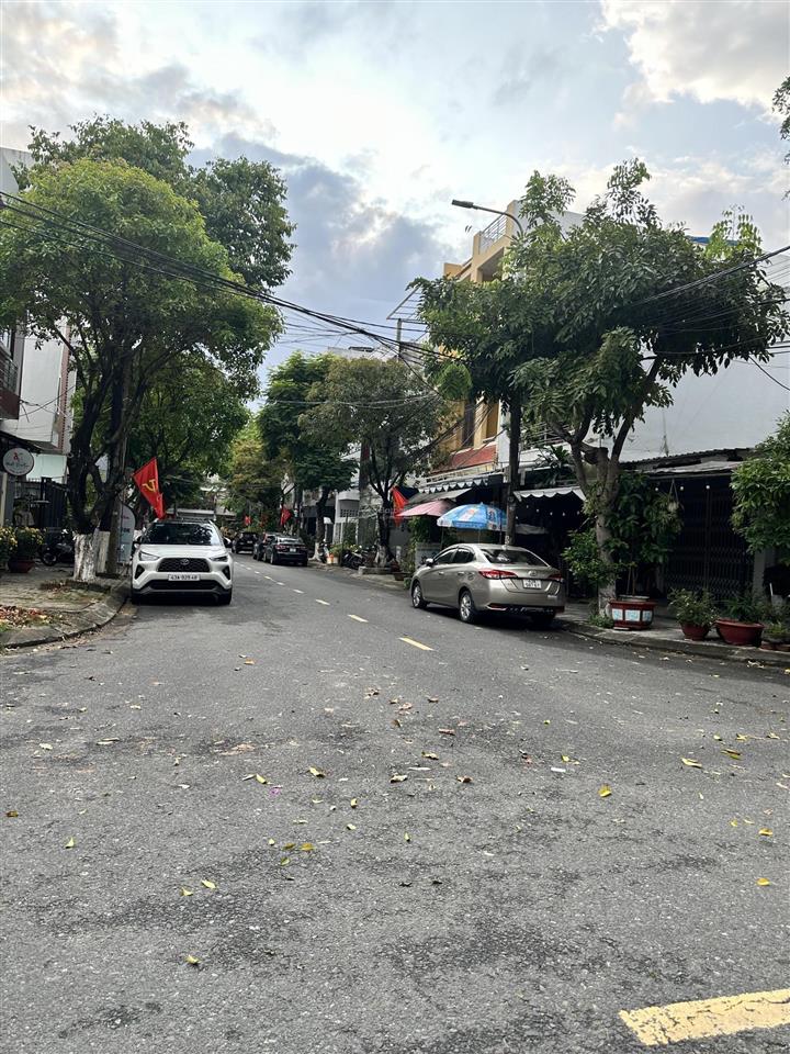 Bán đất mt 5m5 hòa cường đối diện đh kiến trúc  đông á. gọi tuyết