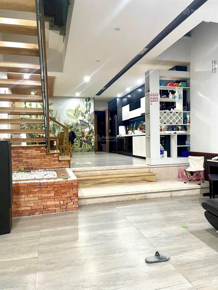 Bán nhà đường ngô thế vinh , quận hải châu khu dân trí cao. gọi tuyết