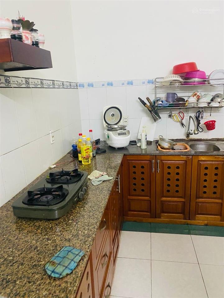 Bán nhà 2 tầng đường bùi kỷ gần đh ngoại ngữ, gọi tuyết