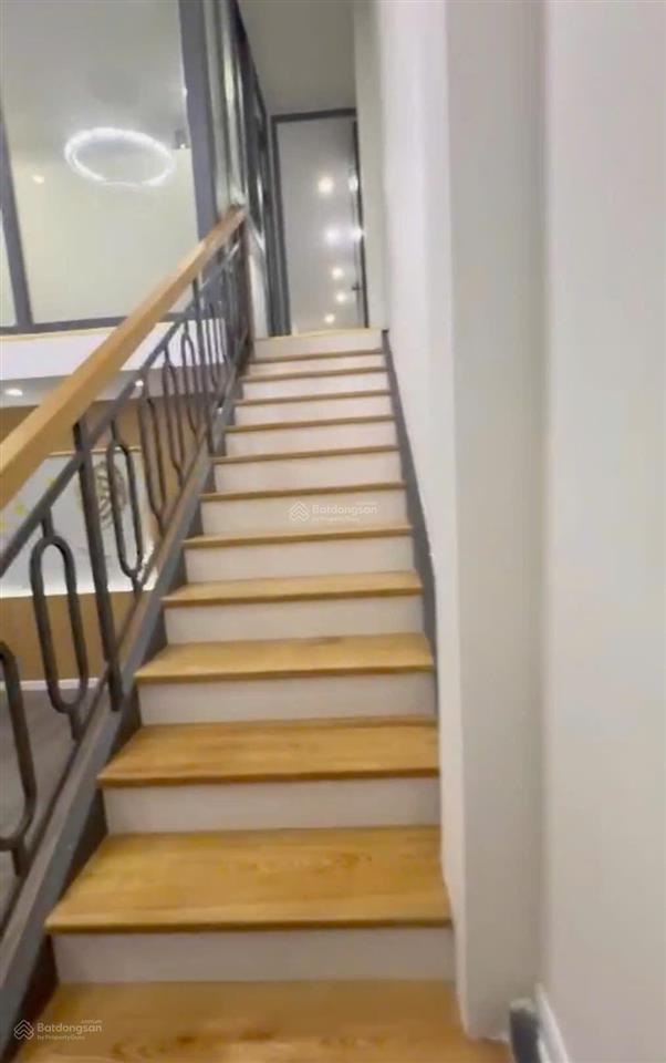 Bán nhà đường 10m đối diện bv sản nhi 600 giường đà nẵng . gọi tuyết