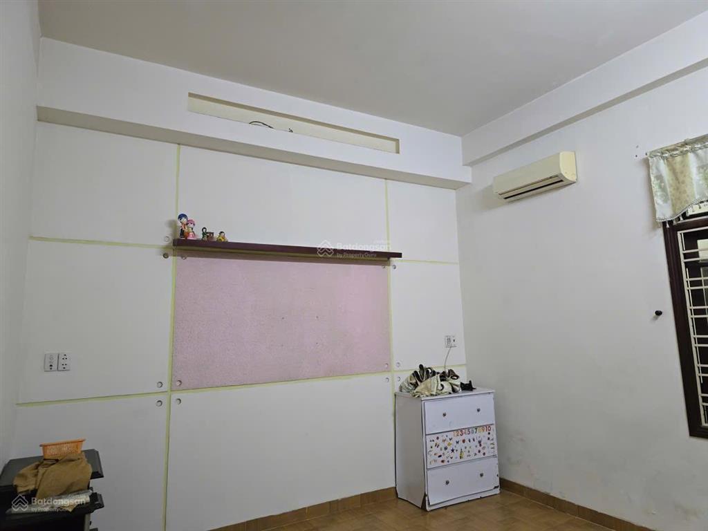 Thiện chí bán nhà 2 tầng đường 10m5 trịnh công sơn, đang kinh doanh tốt. gọi tuyết