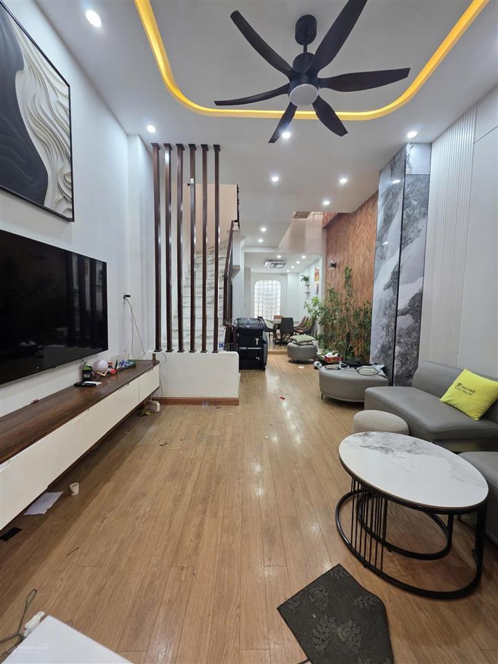 Nhà đẹp 3 tầng full nội thất đường an hải 14 gần biển mỹ khê