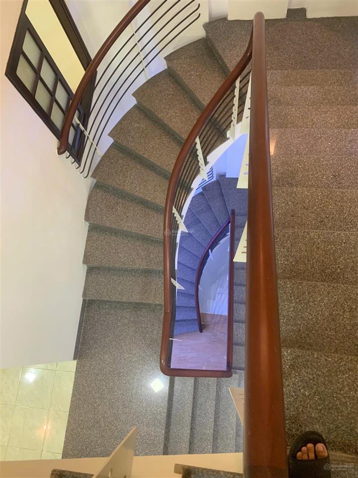 Nhà 3 tầng kiên cố đường 10m5 huỳnh tấn phát  hải châu, gọi tuyết
