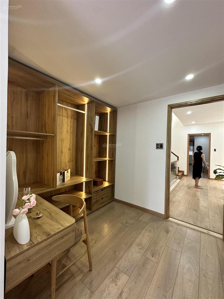 Nhà 3 tầng full nội thất mới keng mt ngô thế vinh  hải châu, chủ kẹt tiền bán gấp. gọi tuyết