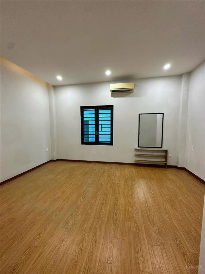 Nhà 3 tầng mt nguyễn quang bích  gần chợ nguyễn tri phương chủ cần bán giá rẻ. gọi tuyết