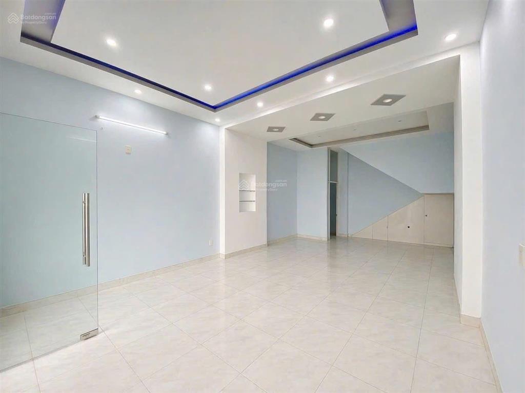 Bán nhà đường 10m5 nguyễn hữu dật , hoà cường khu dân trí cao. gọi tuyết