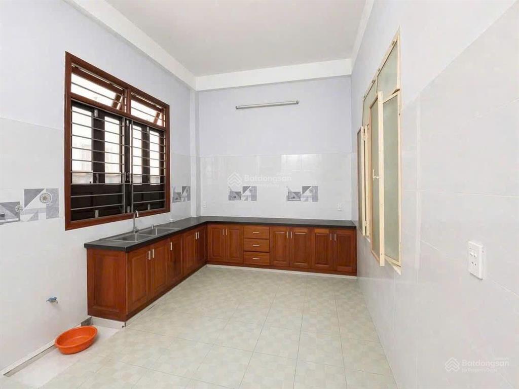 Bán nhà đường 10m5 nguyễn hữu dật , hoà cường khu dân trí cao. gọi tuyết