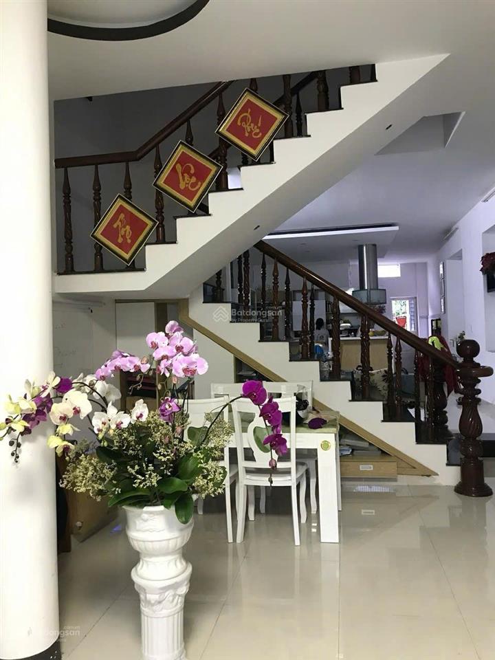 Bán nhà đường nguyễn dữ  đà nẵng, giá 8,5 tỷ.  tuyết