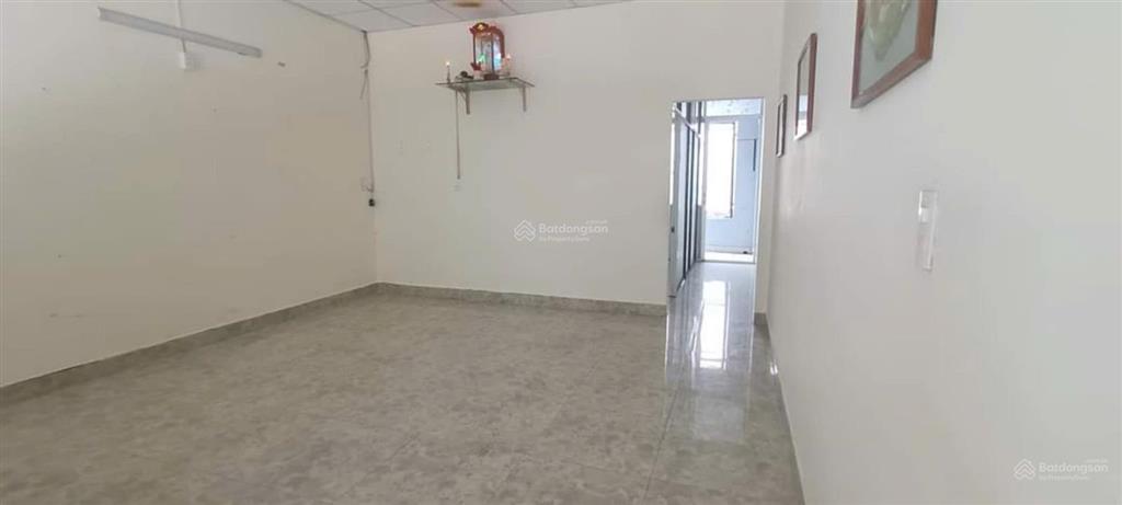 Bán nhà đường huỳnh mẫn đạt gần chợ nguyễn tri phương, gọi tuyết
