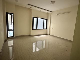 Kẹt tiền bán rẻ nhà 3,5 tầng đường 30/4 phù hợp làm văn phòng  cty, gọi tuyết