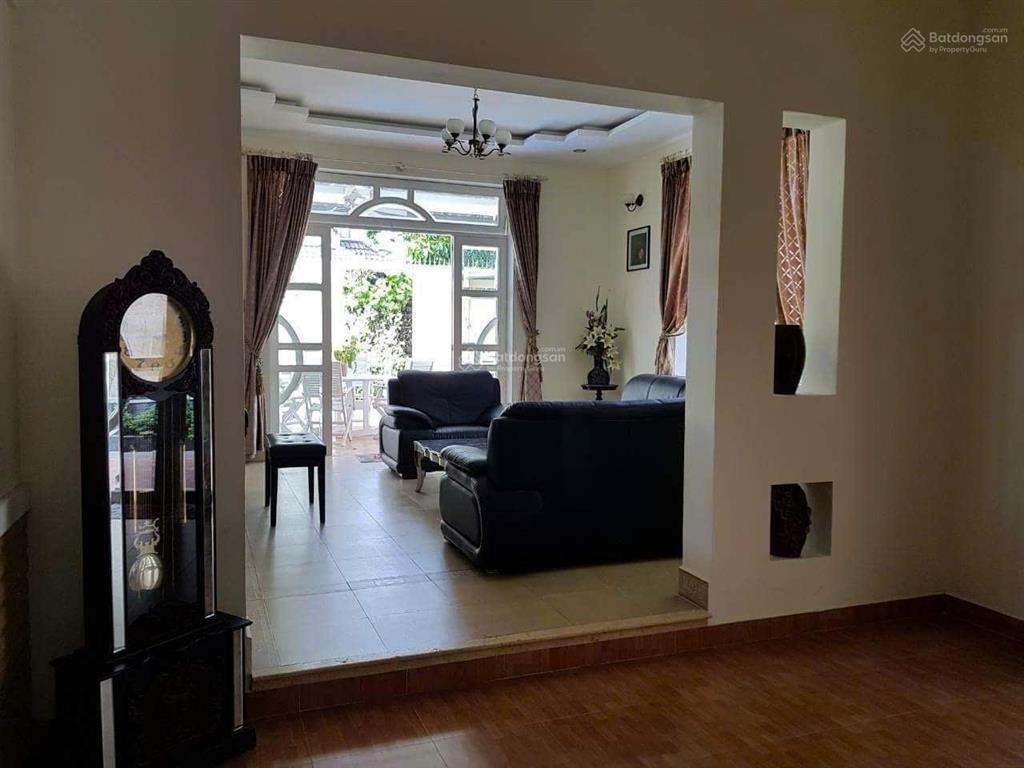 Cần bán nhanh nhà bt 2 tầng mt trần đình long, 600m2, gọi tuyết