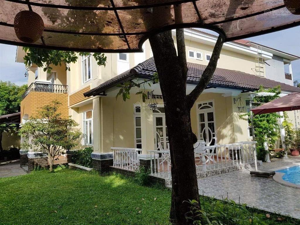 Cần bán nhanh nhà bt 2 tầng mt trần đình long, 600m2, gọi tuyết